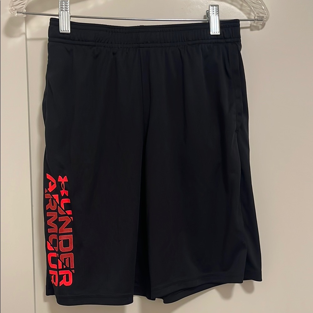 Under Armour Black and Red Athletic Shorts Youth Large
